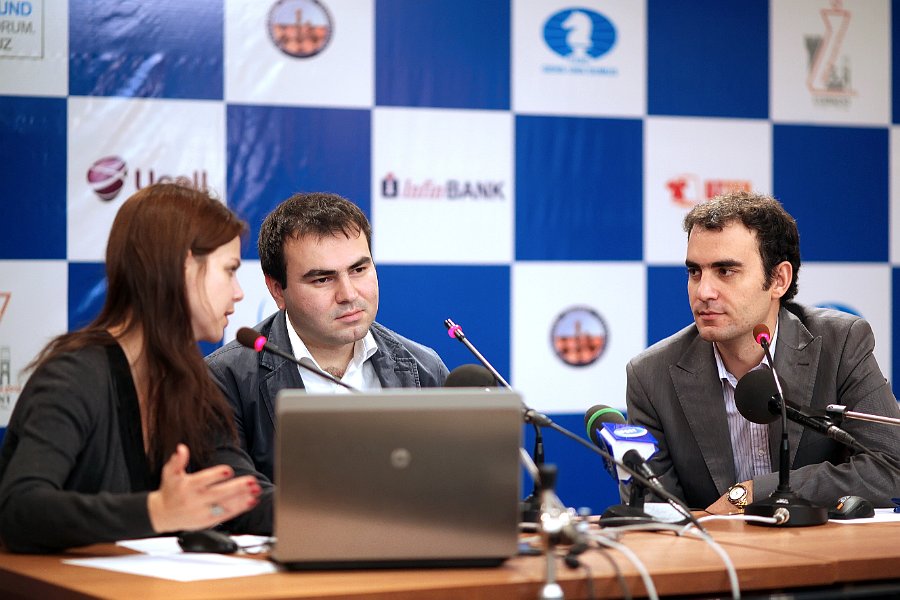 Mamedyarov Leinier rueda prensa Tashkent 2012